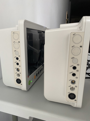 ICU ベッドサイド マルチパラメータモニター 医療 12.1 インチ マルチパラメータ患者モニター