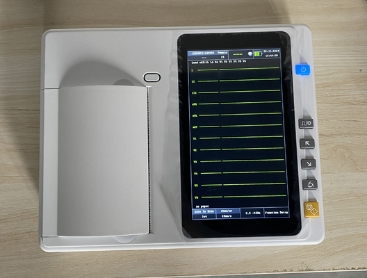 病院の医療機器 大画面の診断用ECGマシン
