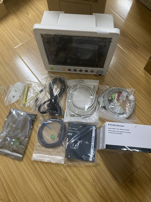 12.1インチカラーTFT LCDマルチパラメータ患者モニター、1年保証、コンパクト30*27*30CMデザイン