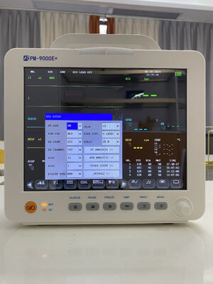 ポータブル マルチパラメータICU患者モニター 12.1 インチカラーLCDディスプレイ トロッリー/壁支架 設置可能・軽量 3.9 KG