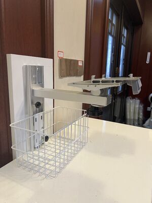 病棟の患者モニターサポートアーム用の高さ調節可能な金属製壁取り付けブラケット